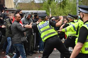 曼市警方再逮捕3名足球流氓，涉去年曼联vs特温特的80人互殴案